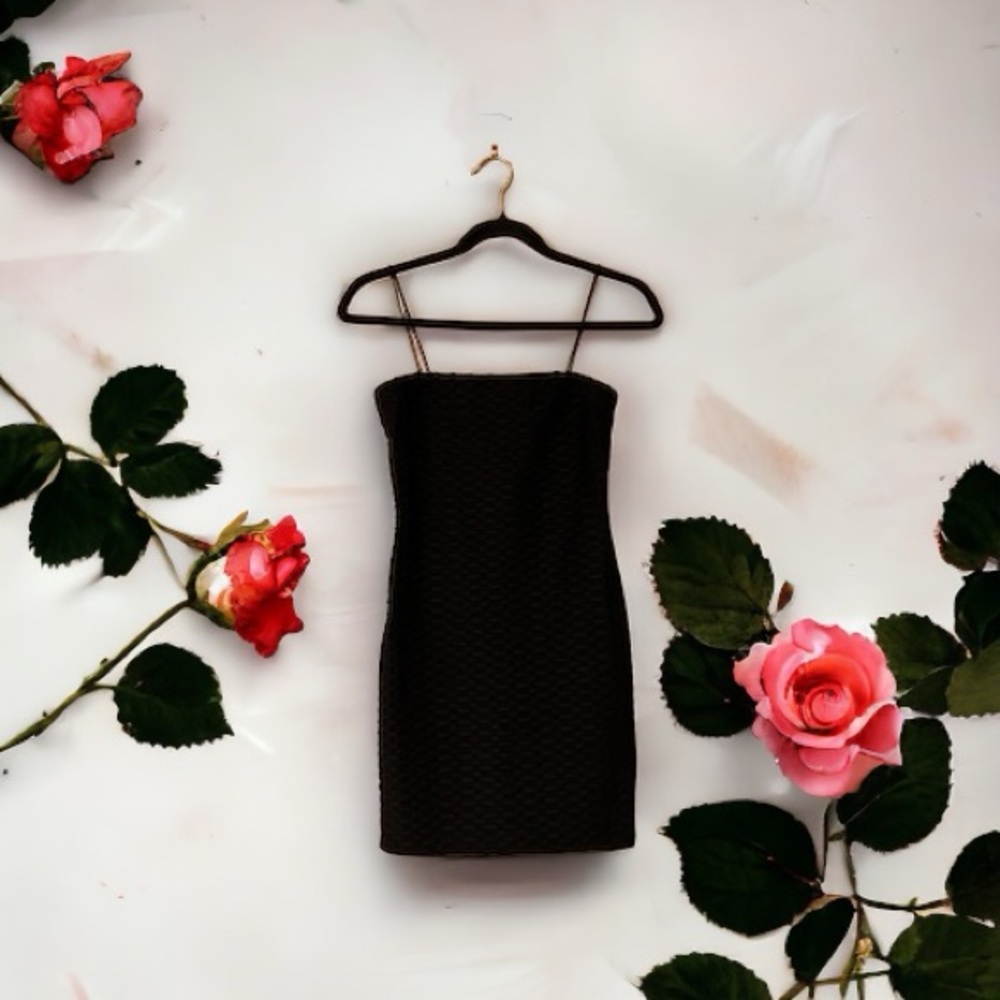 Love J Black Textured Bodycon Mini Dress